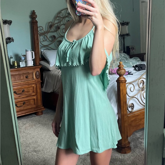 Solemio Green Drop Shoulder Mini Dress Size Small - Picture 5 of 12